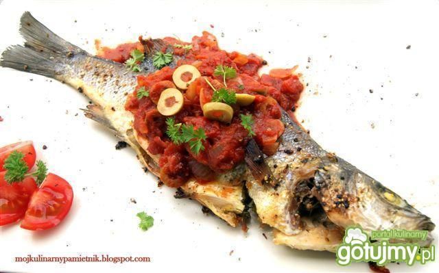 Okoń morski pod pomidorową salsą  Okoń morski pod pomidorową salsą