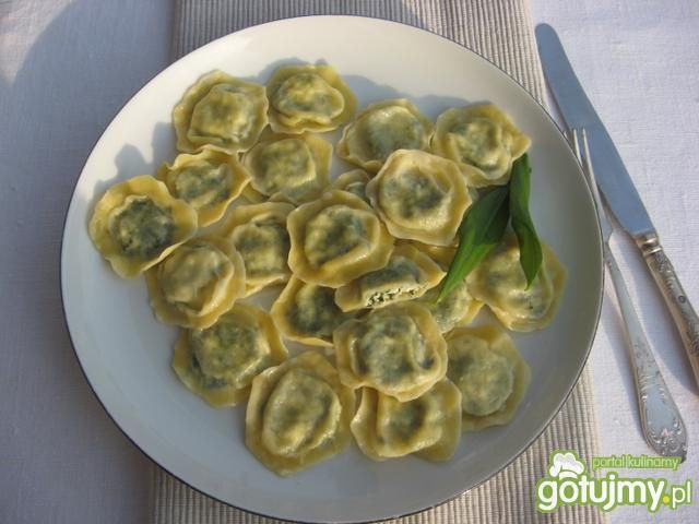 Okrągłe pierożki ze szpinakiem Okrągłe pierożki ze szpinakiem