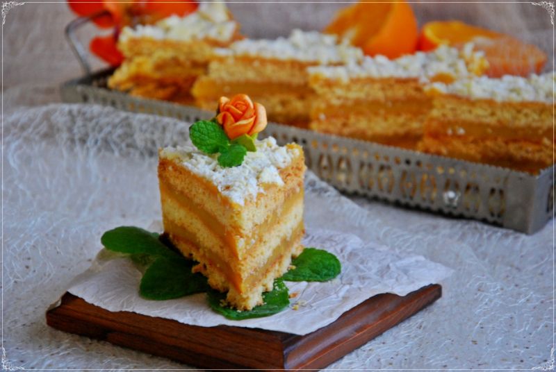 Okruszek z kremem pomarańczowo-miętowym