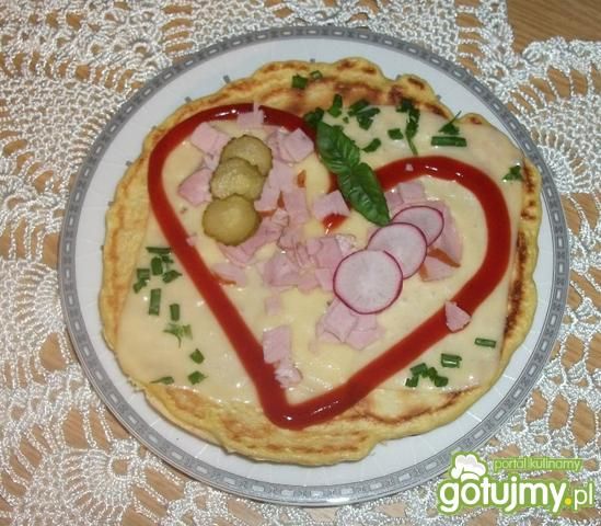 Omlecik owsiany z serem, szynką i warzyw Omlecik owsiany z serem, szynką i warzyw