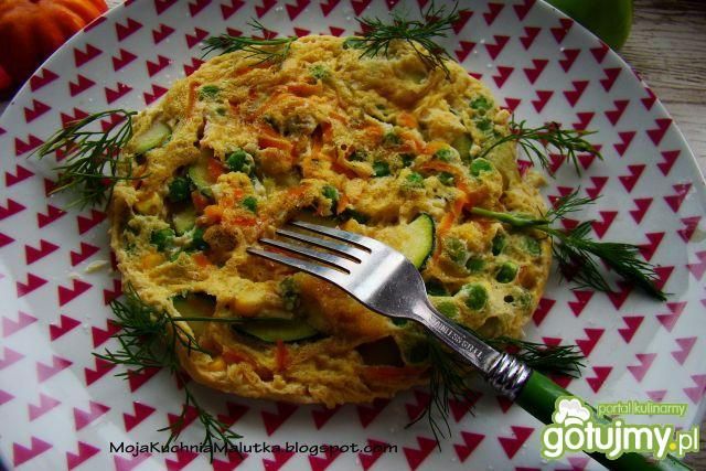 Omlecik z groszkiem i cukinią  Omlecik z groszkiem i cukinią