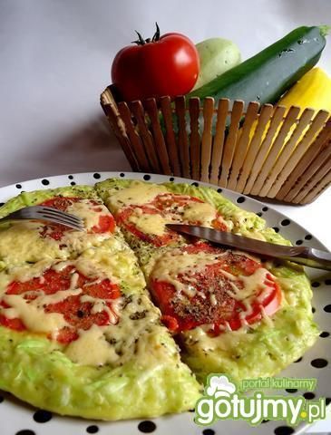 Omlet cukiniowy a'la pizza