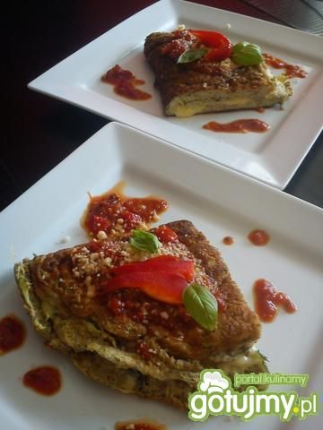 Omlet z cukinią i serem