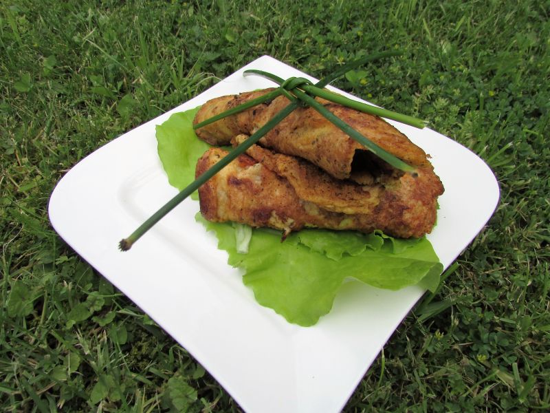 Omlet z filetem i pomidorem