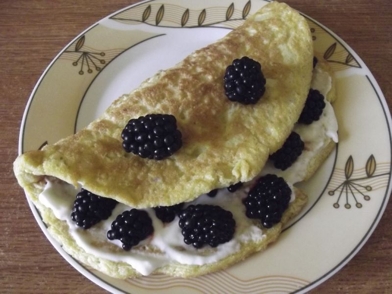 Omlet z jeżynami Omlet z jeżynami