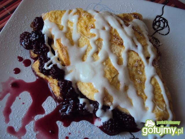 Omlet z jeżynami. Omlet z jeżynami.