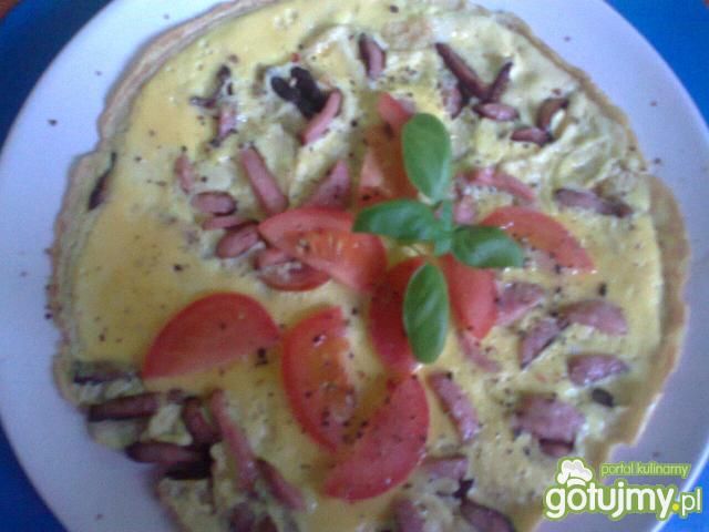 omlet z kiełbasą śląską i pomidorem omlet z kiełbasą śląską i pomidorem