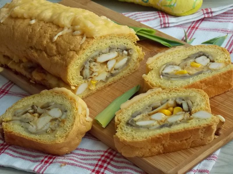 Omlet z pieczarkami i kurczakiem  Omlet z pieczarkami i kurczakiem