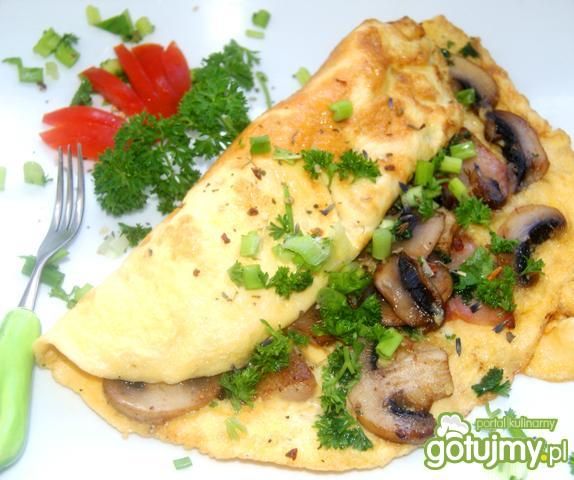 Omlet z pieczarkami i wędzonką   Omlet z pieczarkami i wędzonką