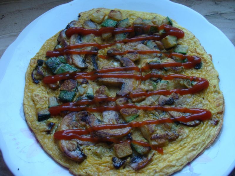 Omlet z pieczarki i cukinią Omlet z pieczarki i cukinią