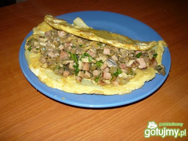 Omlet z ziemniaków z pieczarkami