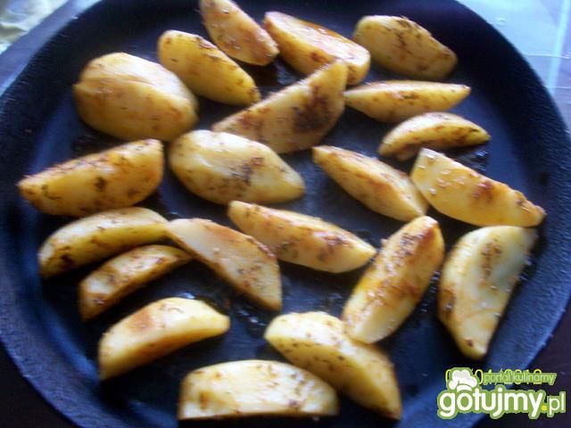 opiekane ziemniaki z cząbrem i papryką