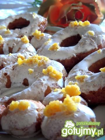 Oponki oraz pączki babci i wnuczka