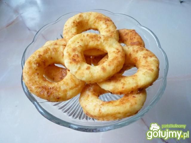 Oponki serowe smażone na oleju Oponki serowe smażone na oleju