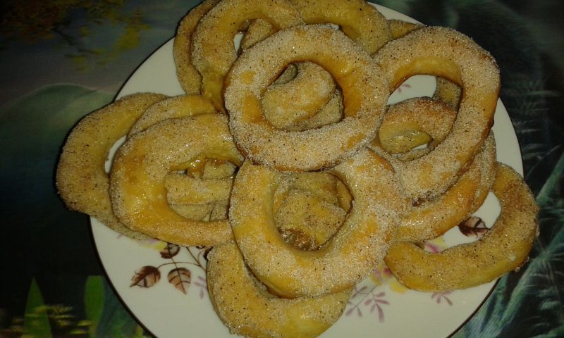 Oponki z nutą cynamonu Oponki z nutą cynamonu