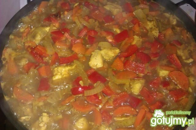 Orientalny gulasz z kluseczkami