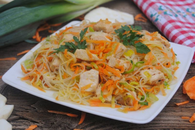 Orientalny makaron  Orientalny makaron