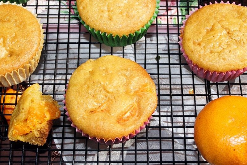 Orkiszowe babeczki z mandarynkami bez cukru