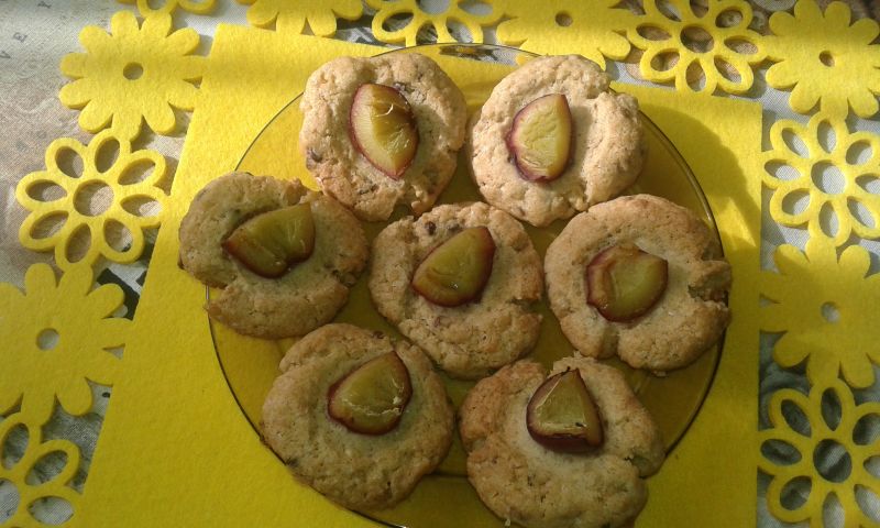 Orkiszowe ciasteczka ze śliwką