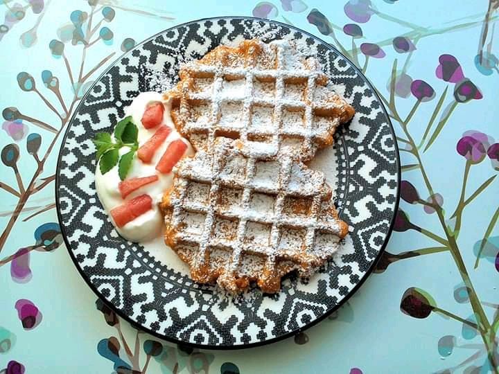 Orkiszowe gofry arbuzowe z płatkami owsianymi  Orkiszowe gofry arbuzowe z płatkami owsianymi