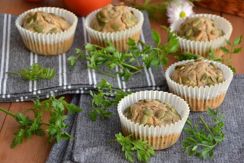 Orkiszowe muffiny z ziarnami na wytrawnie Orkiszowe muffiny z ziarnami na wytrawnie