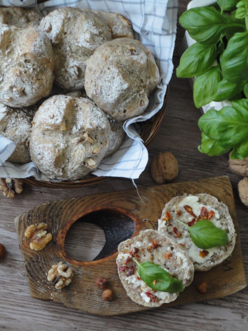 Orzechowe bułeczki Orzechowe bułeczki