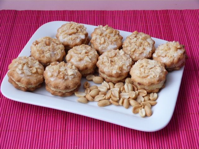 Orzechowe ciasteczka z masą 