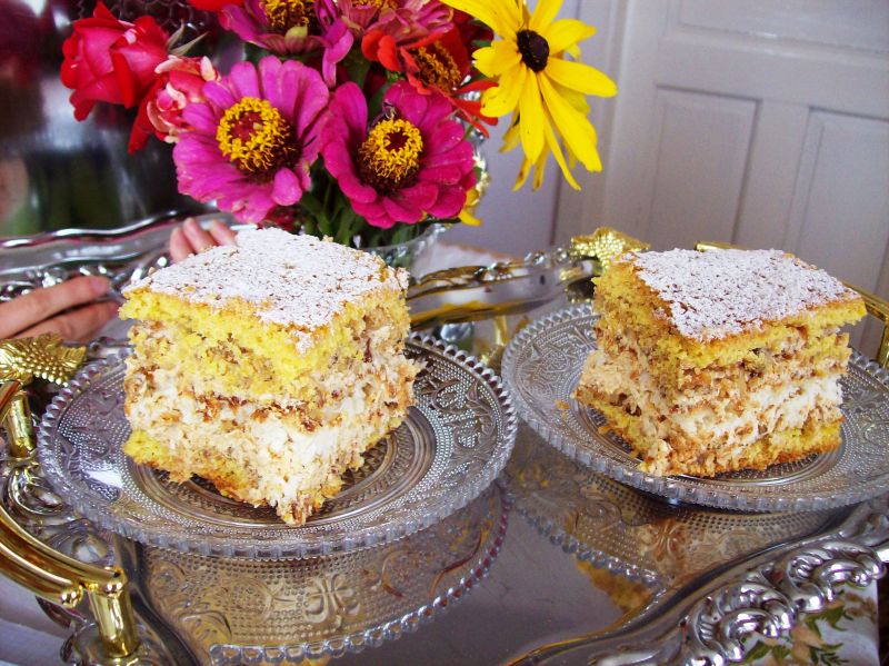 Orzechowiec z kawą Orzechowiec z kawą