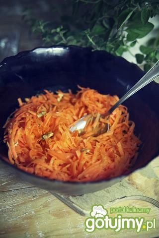 Orzechowo-cytrynowa marchewka