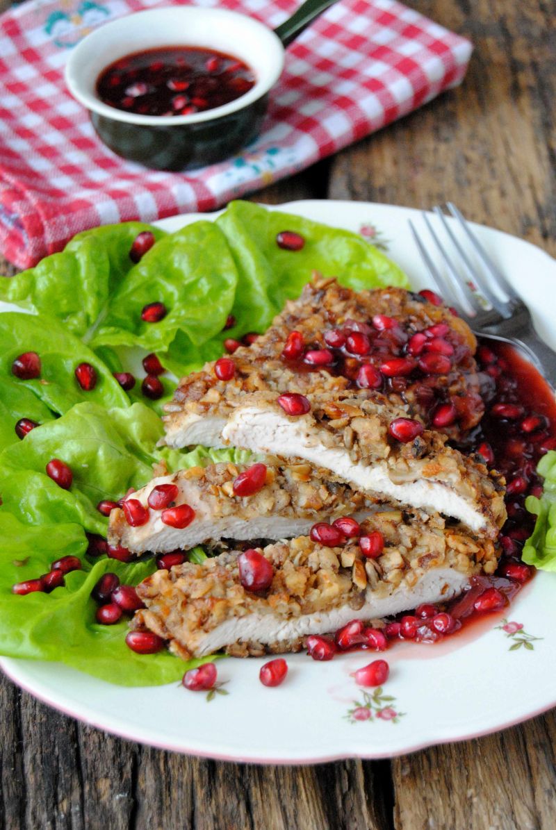 Orzechowy filet w sosie z granatu