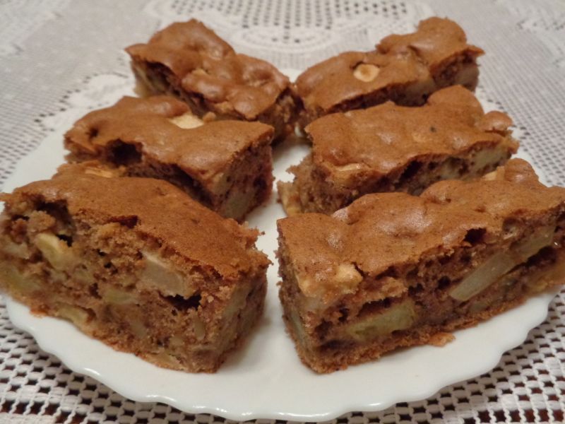 Orzechowy jabłecznik