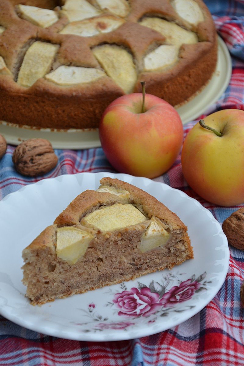 Orzechowy jabłecznik