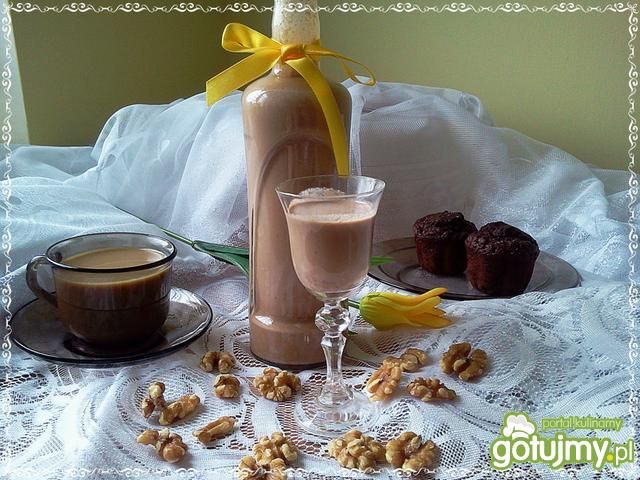 Orzechowy likierek