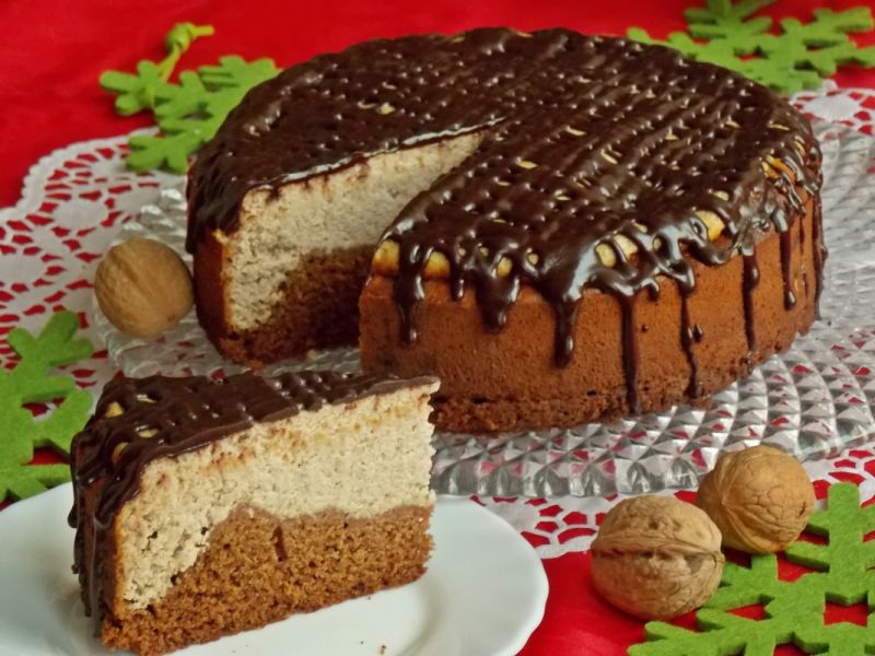 Orzechowy sernik na pierniku