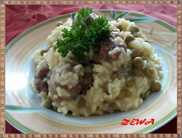 Orzeszki mięsne ala risotto Orzeszki mięsne ala risotto