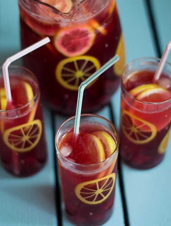 Orzeźwiająca lemoniada z wiśni Orzeźwiająca lemoniada z wiśni