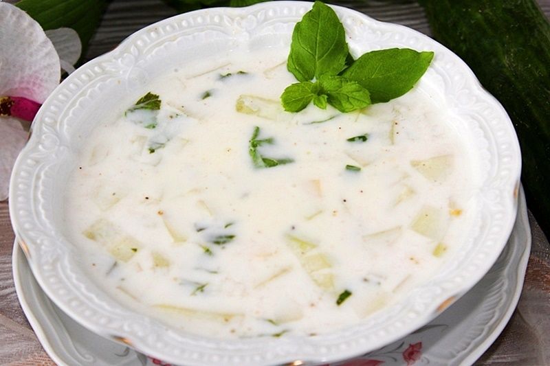 Orzeźwiający chłodnik z miętą  Orzeźwiający chłodnik z miętą