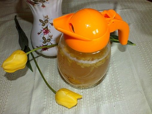 Orzeźwiający kompot z rabarbaru