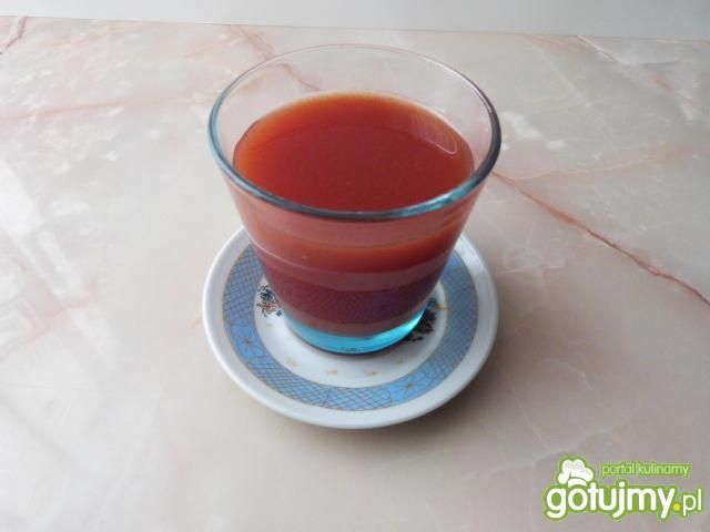 Orzeźwiający napój warzywno-owocowy Orzeźwiający napój warzywno-owocowy