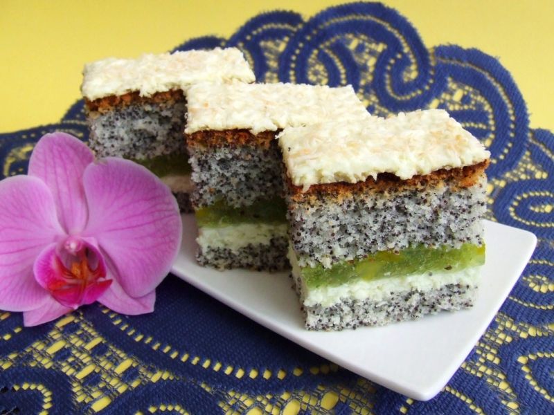 Orzeźwiający piegus z kokosem i galaretką kiwi