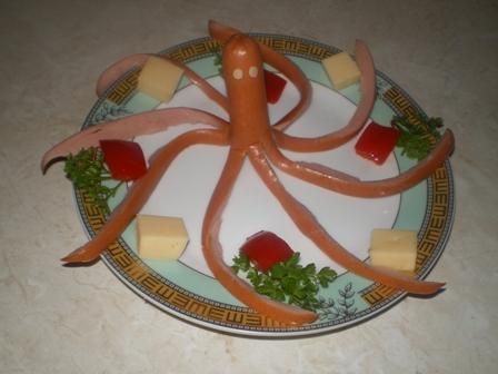 Ośmiorniczka z parówki 