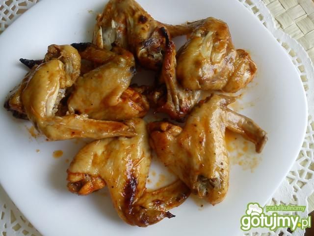 Ostre skrzydełka w miodzie