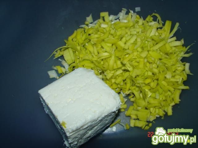 Ostry serek kanapkowy typu fromage