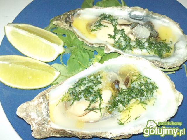 Ostrygi z koperkiem i czosnkiem 