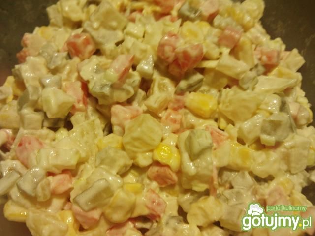 Oszczędna jarzynowa z kukurydzą