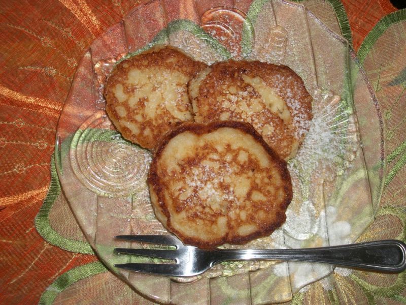 Otrębowe racuchy z jabłkiem