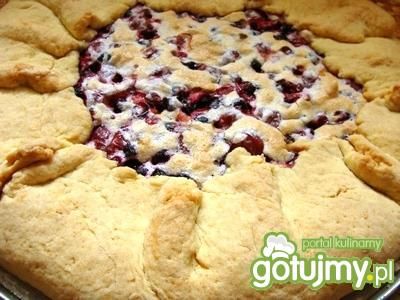 Otwarte ciasto z porzeczkami i agrestem