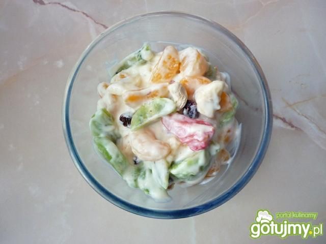 Owoce z serkiem homogenizowanym Owoce z serkiem homogenizowanym