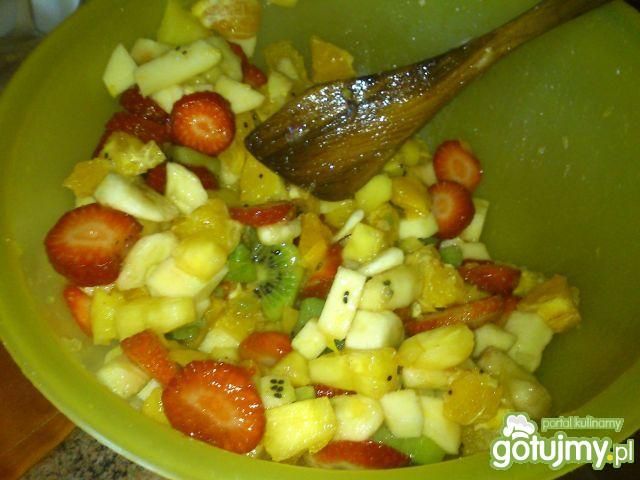 owocowa sałatka Mariel owocowa sałatka Mariel