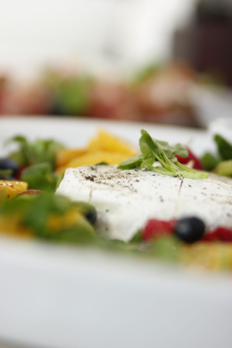 Owocowa sałatka z camembertem Owocowa sałatka z camembertem